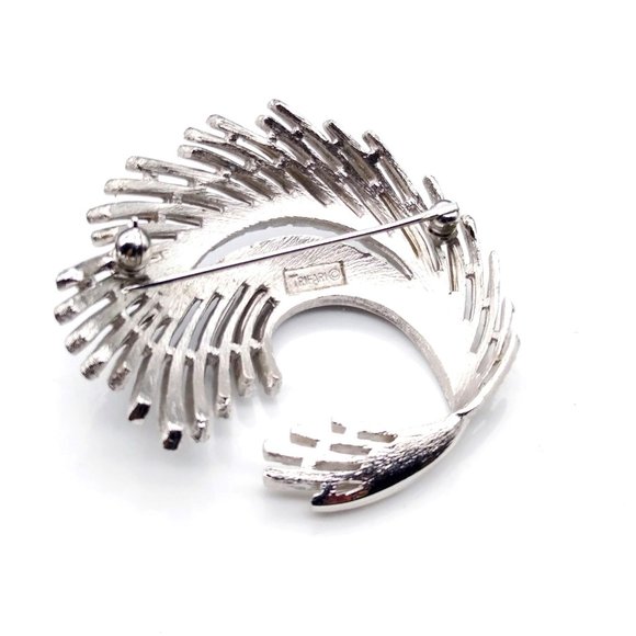 Crown Trifari Modernist Wave Brooch, Unique Textured Silver Tone Lapel Pin - Picture 4 of 4
